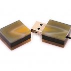 Открытая USB флешка из камня агат
