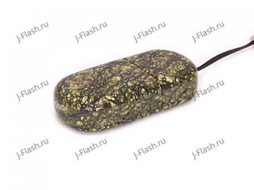 Общий вид USB флешки из камня змеевик