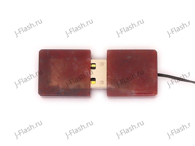 Открытая USB флешка из камня розовый кварц: вид сверху