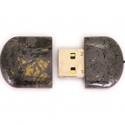 Открытая USB флешка из камня гематит: вид сверху