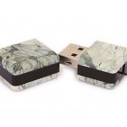 Открытая USB флешка из камня яшма