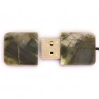 Открытая USB флешка из камня яшма: вид сверху