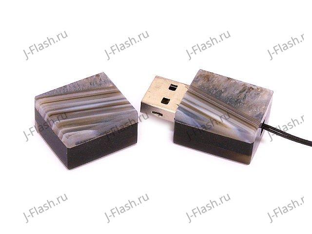 USB флешка из узорчатого агата с включениями кварца: открытая
