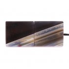 USB флешка из узорчатого агата с включениями кварца: вид снизу