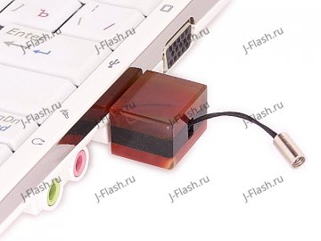 USB накопитель из узорчатого агата: в ноутбуке