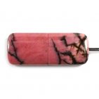 USB накопитель из родонита: вид сверху