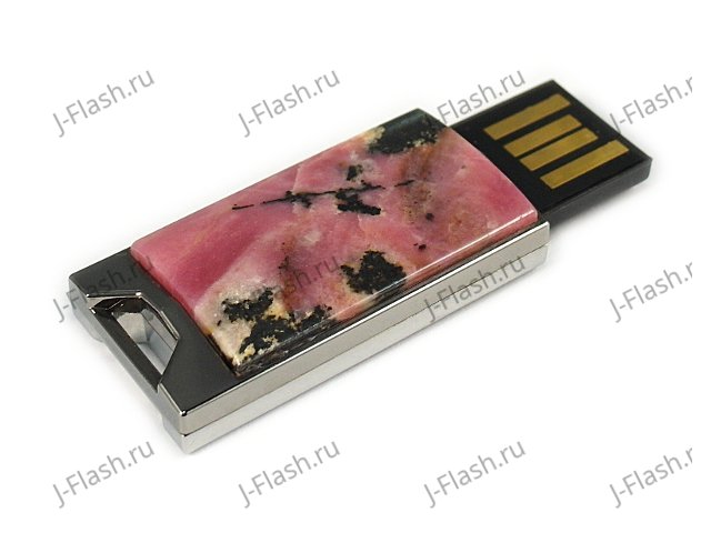 Флешка в металлическом корпусе с родонитом: USB разъем выдвинут