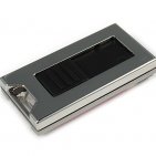 Флешка в металлическом корпусе с родонитом: обратная сторона, фиксатор