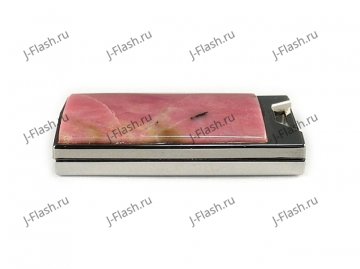 Флешка в металлическом корпусе с родонитом: вид сбоку