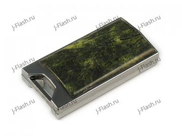 Флешка в металлическом корпусе со змеевиком (офитом): общий вид