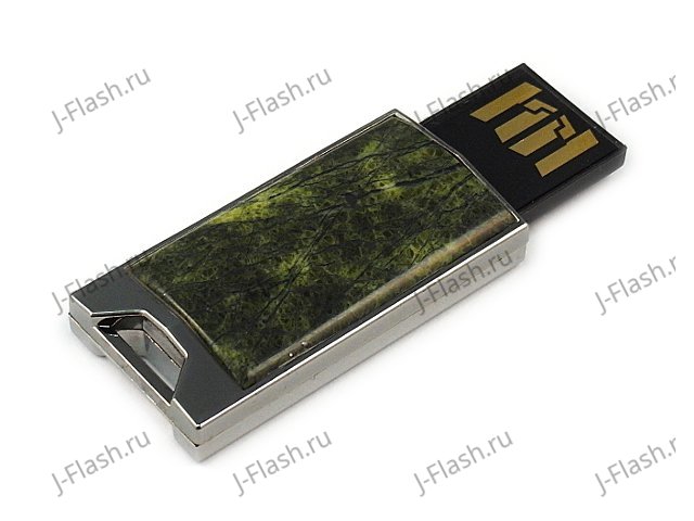 Флешка в металлическом корпусе со змеевиком (офитом): USB разъем выдвинут