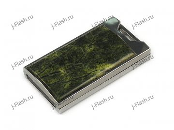 Флешка в металлическом корпусе со змеевиком (офитом): общий вид