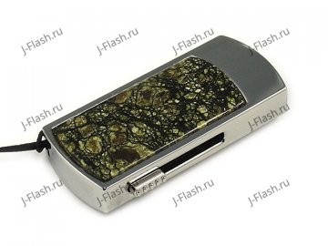 Флешка в металлическом корпусе со змеевиком: надежный фиксатор