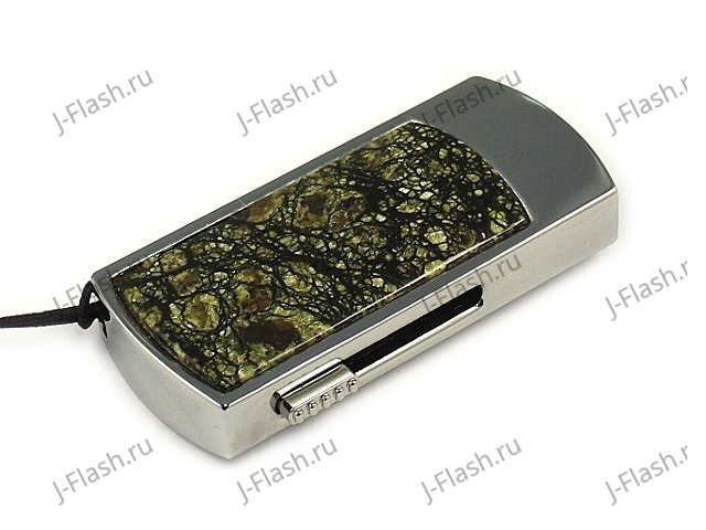 Флешка в металлическом корпусе со змеевиком: надежный фиксатор