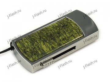 Флешка в металлическом корпусе со змеевиком: надежный фиксатор