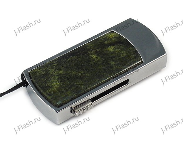 Флешка в металлическом корпусе со змеевиком: надежный фиксатор