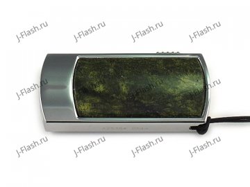 Флешка в металлическом корпусе со змеевиком: вид сверху