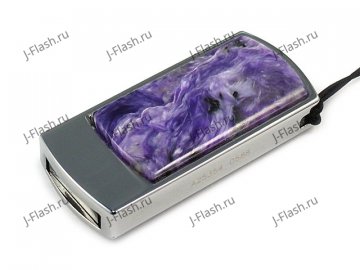 Сувенирная флешка с вставкой из чароита: общий вид