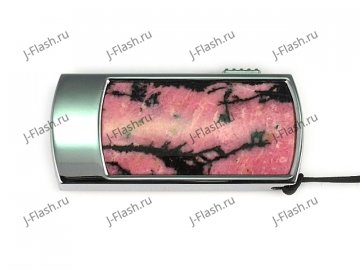 Флешка в металлическом корпусе с камнем родонит: вид сверху