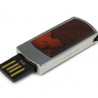 Подарочная флешка с яшмой: USB разъем выдвинут