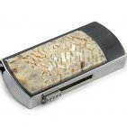 Флешка в металлическом корпусе с камнем беломорит: надежный фиксатор