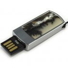 Подарочная флешка в металлическом корпусе с моховым агатом: USB разъем выдвинут