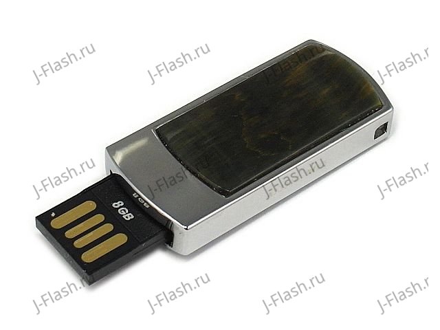 Флешка с тигровым глазом: разъем выдвинут