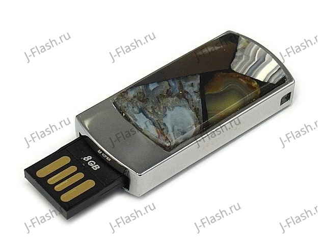 Флешка с каменной мозаикой: разъем выдвинут