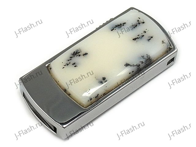 Флешка с белым моховым агатом: общий вид