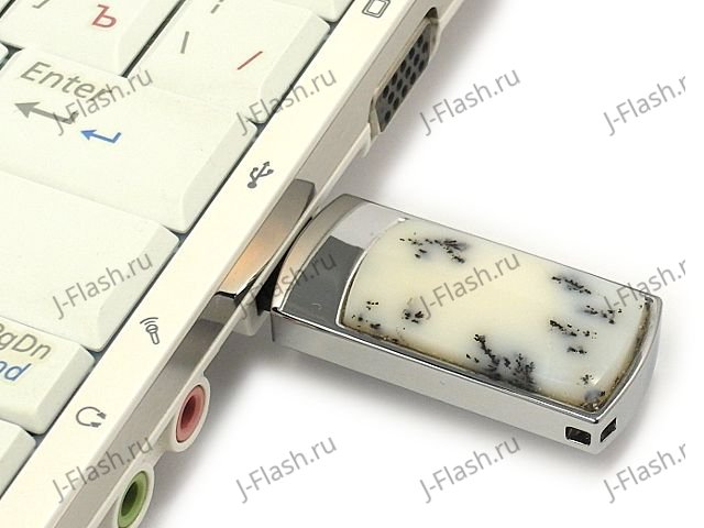 Флешка в агате: подключение к компьютеру