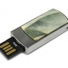 Сувенирная флешка с яшмой: разъем выдвинут