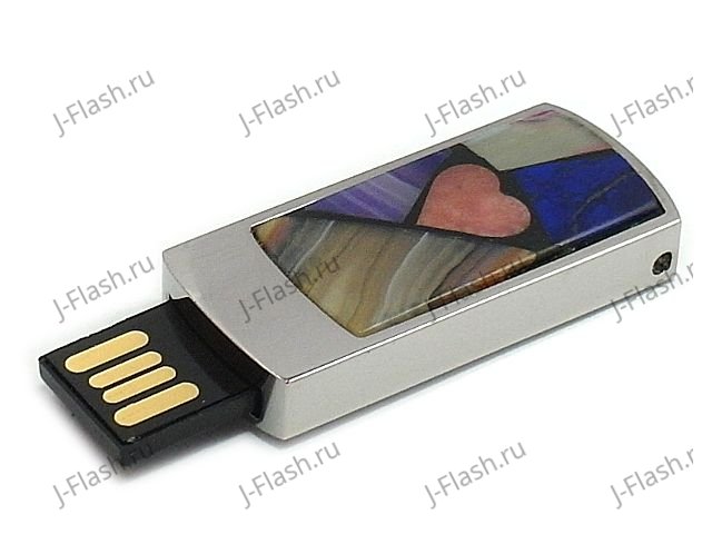 Подарочная флешка с мозаикой: разъем выдвинут